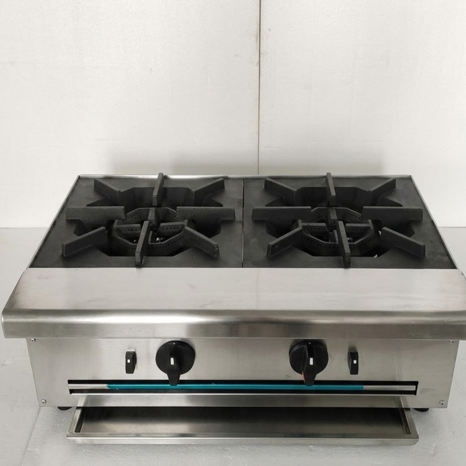 Bếp âu 2 họng ngang dùng gas Berjaya OB2S, cận cảnh mặt trước bếp âu hai họng ngang
