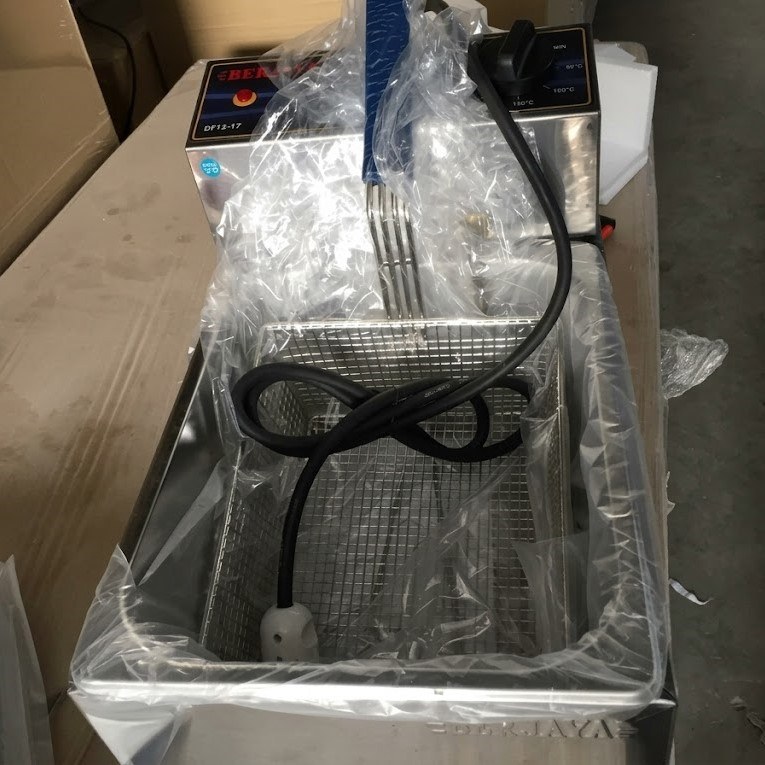 Bếp chiên nhúng điện đơn 6 lít Berjaya DF13-17, chụp thực tế, bồn chiên điện còn bọc nilon trong thùng